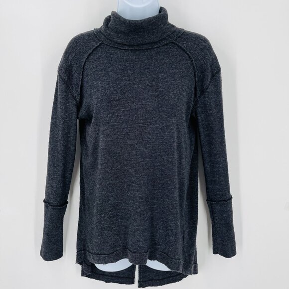 Free People We The Free Split Back Turtleneck Top Size S  Exposed Seam - Picture 1 of 13